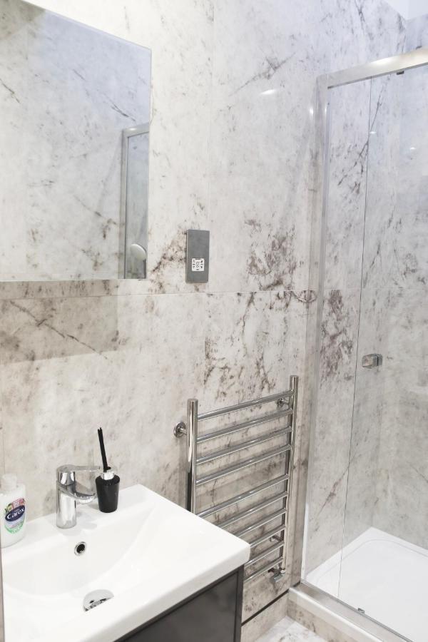 Appartement Hyde Park, *