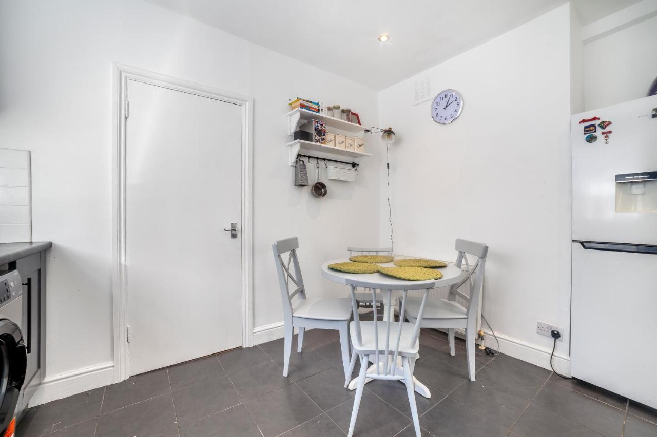 Amazing 2bdr Near Park, Herne Hill Apartment *