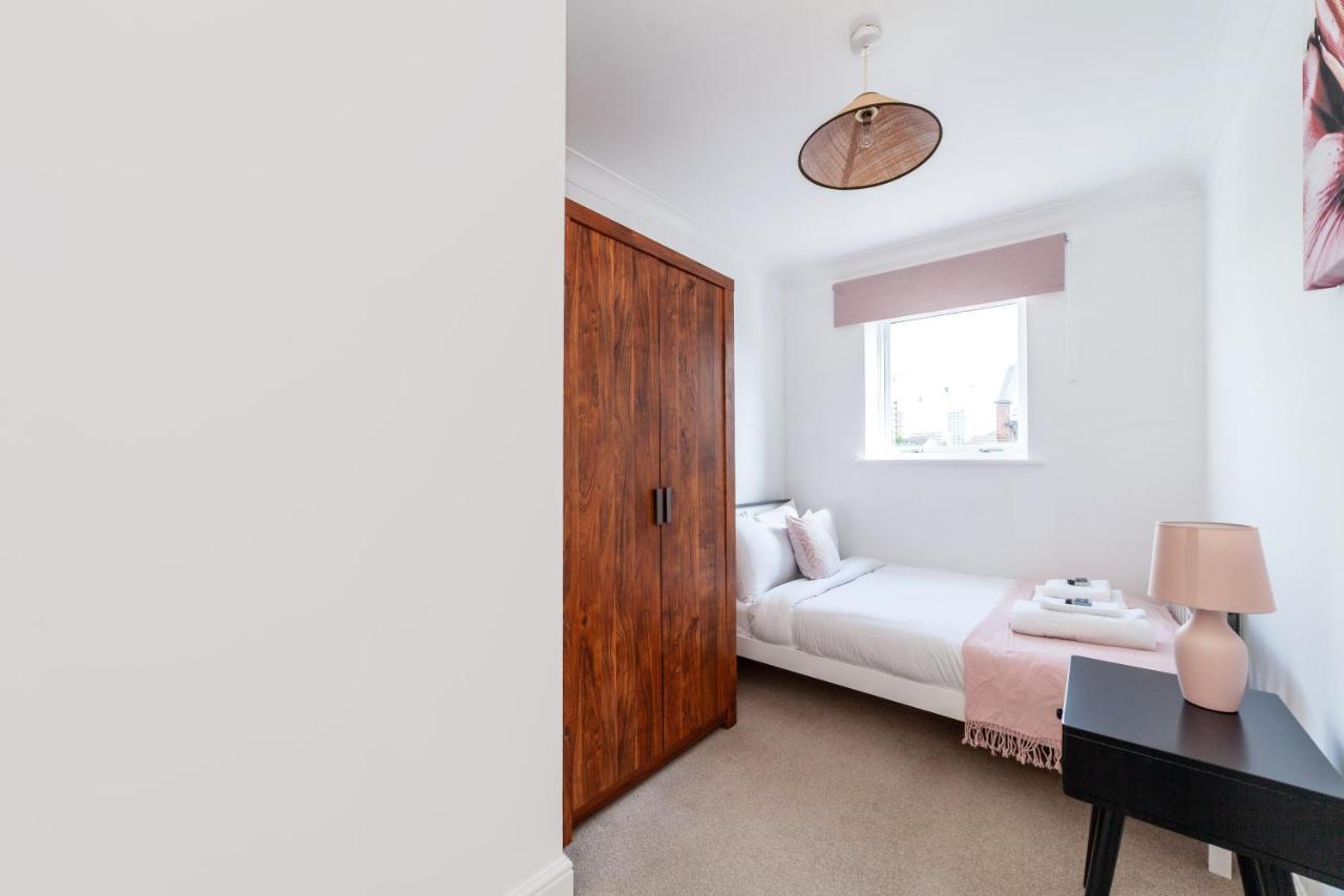 Lägenhet Newly Refurbished 2br Flat Near Excel Centre