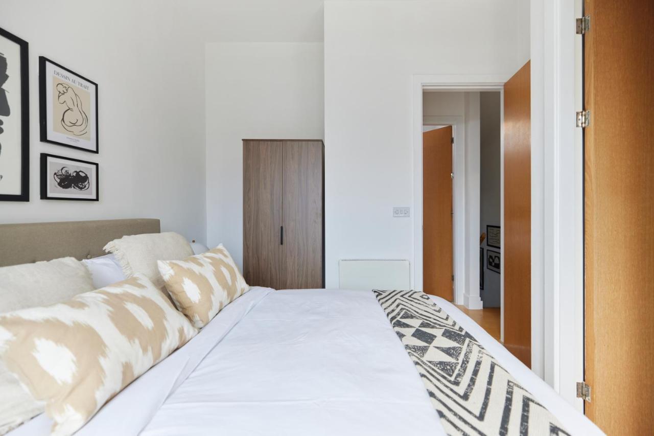 The Islington Place - Stunning 2bdr House Apartment London