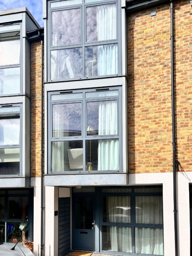 The Islington Place - Stunning 2bdr House