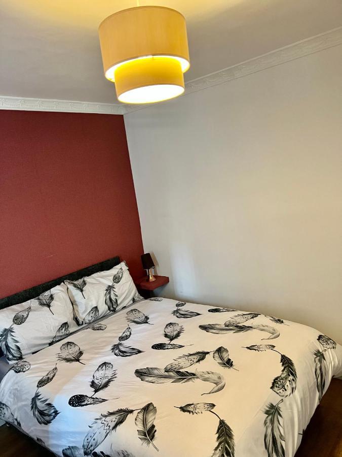 Alloggio in famiglia Private With Two Beds Near *
