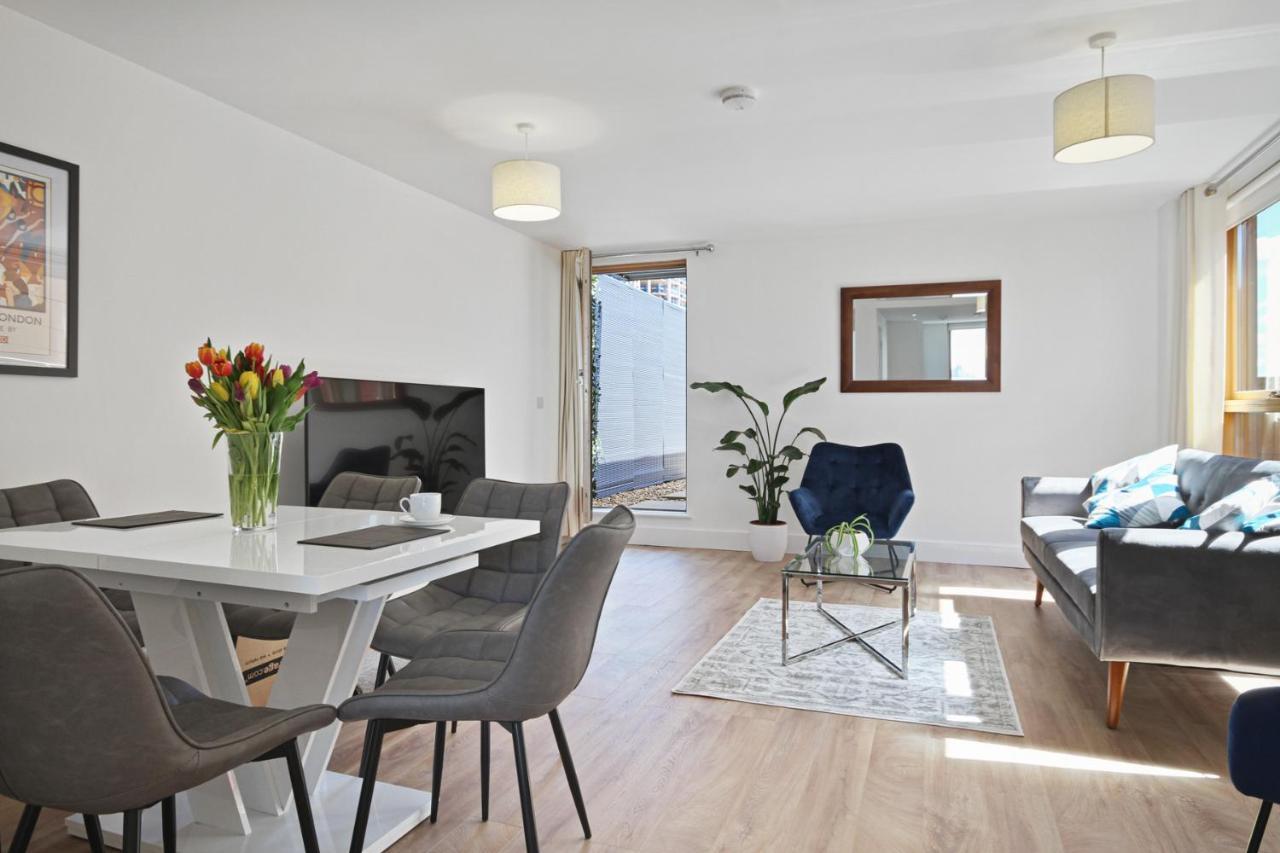 Apartment Cubo Canary Wharf London
