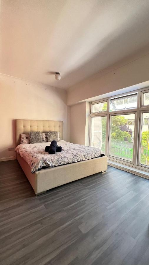Guest house Aldgate London