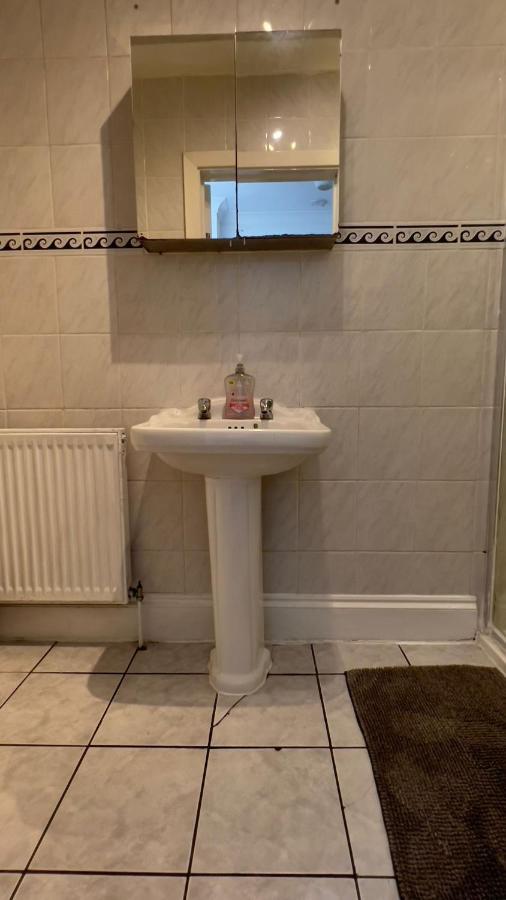 Guest house Aldgate London