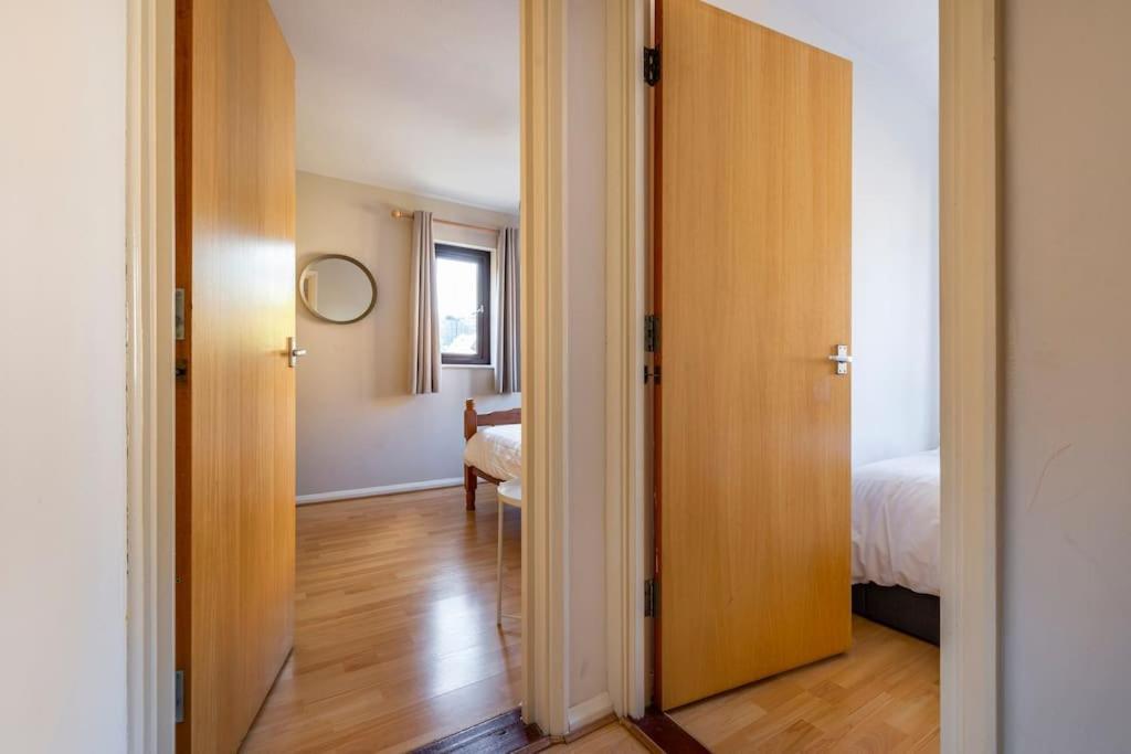 Wapping - Tobacco Docks - Modern Flat Leilighet *