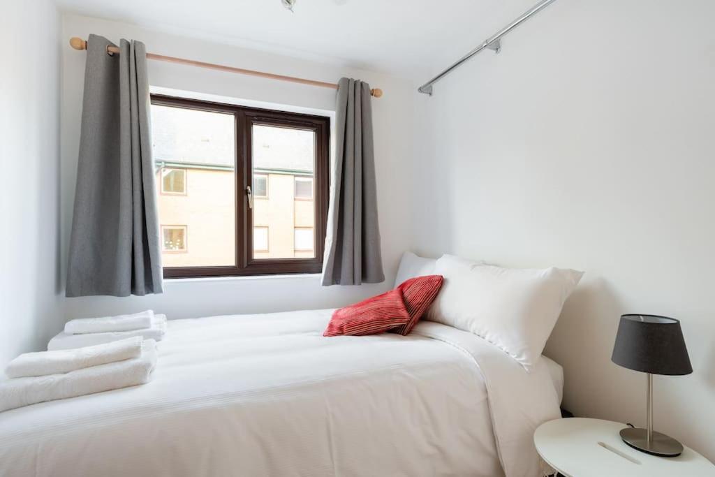 Wapping - Tobacco Docks - Modern Flat * Londres