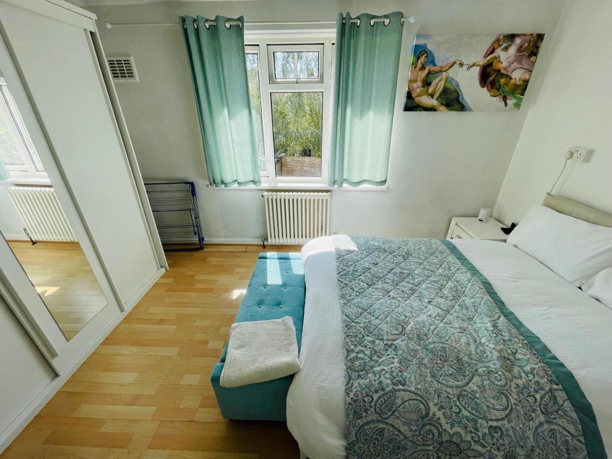 Lejlighed Spare In Peaceful Neighbourhood Near The Centre Of