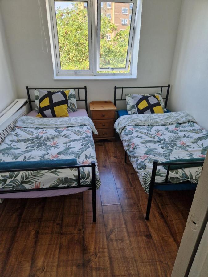 Twin Bed For Guests Privat bolig
