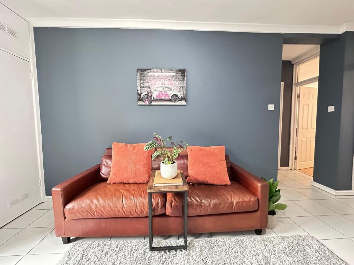 Lägenhet Suave Luxury Apartment, Sleeps Five, In The Heart Of London, Minutes From Kings Cross Station And The Brunswick Shopping Centre *