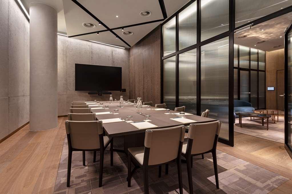Hotel The Londoner 5*