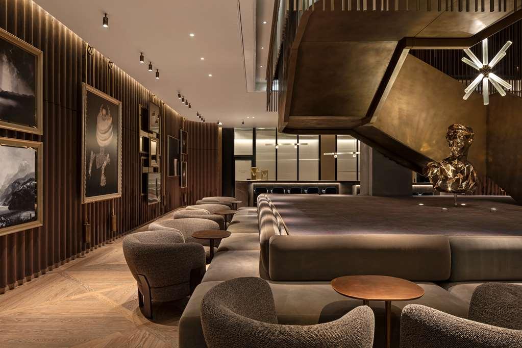 The Londoner 5*
