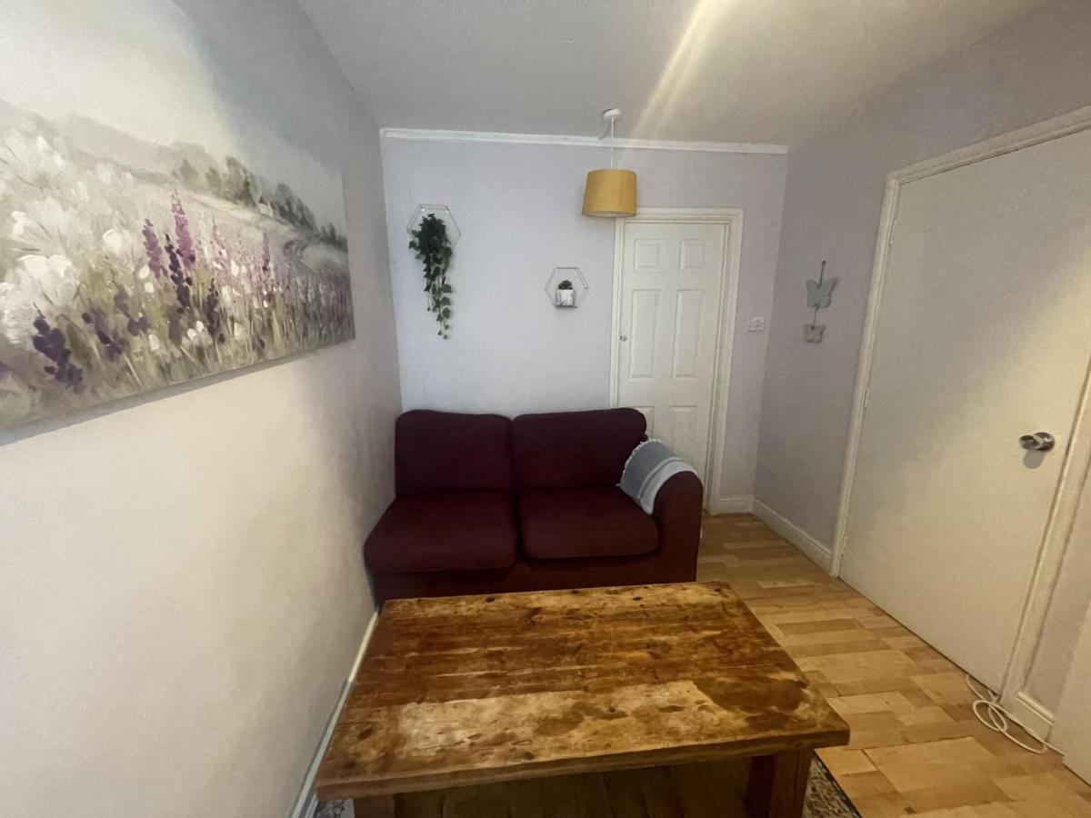 Comfy And Lovely 1-bed In Appartement