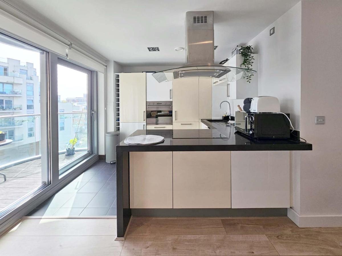 Beautiful 2 Bedroom Flat In Battersea Appartement