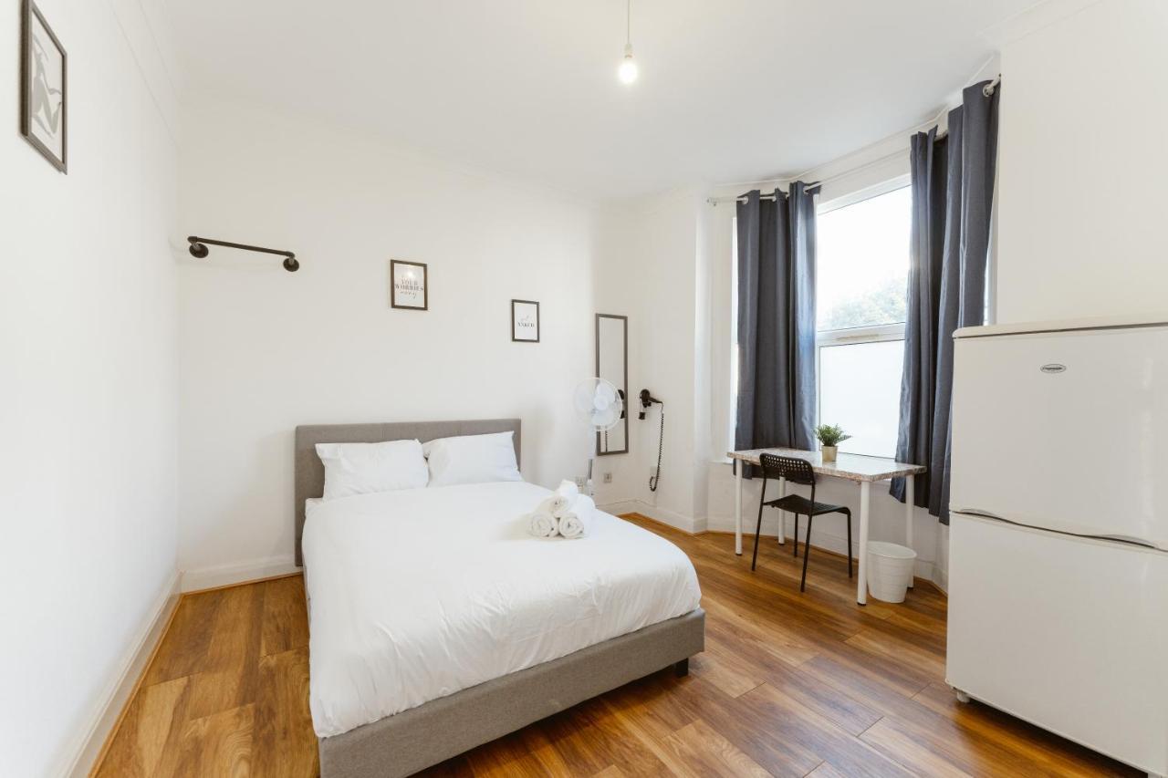 Leyton Comfy Double -50 Gjestgiverier London