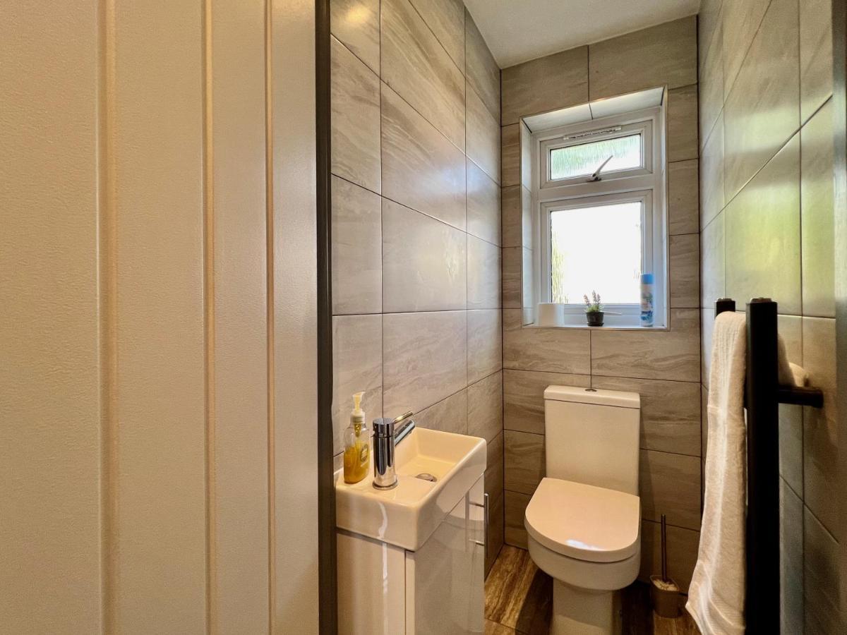 Clarence House 3 Bedrooms 8min To Station E17 North East Casa vacanze *