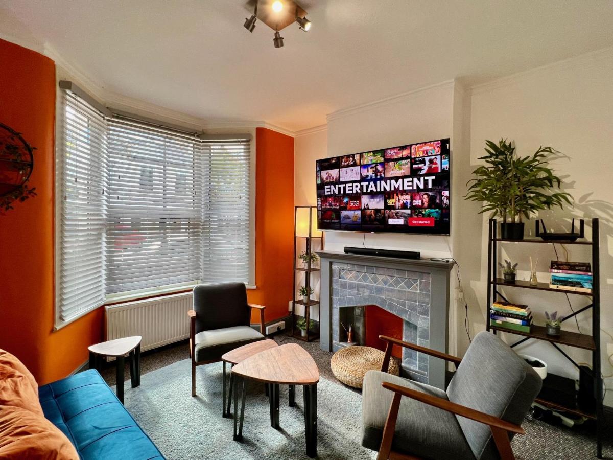 Clarence House 3 Bedrooms 8min To Station E17 North East Casa vacanze