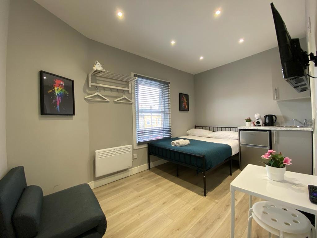 Holloway - Next To Emirates Stadium - Private Bathroom - Shared Kitchen Leilighet London