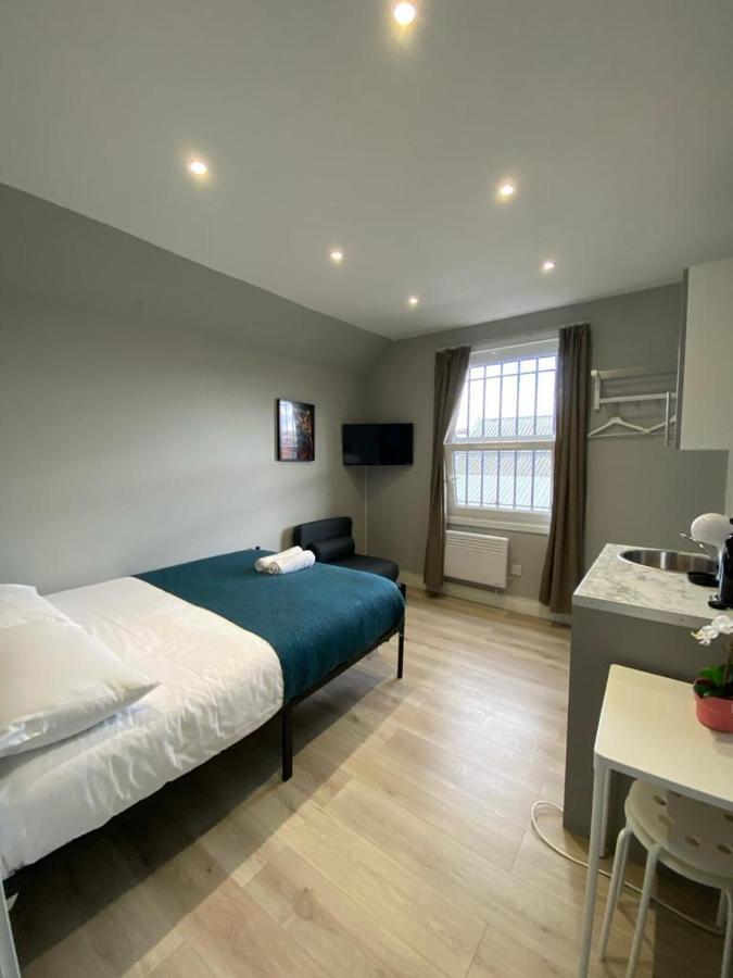 Holloway - Next To Emirates Stadium - Private Bathroom - Shared Kitchen Leilighet London