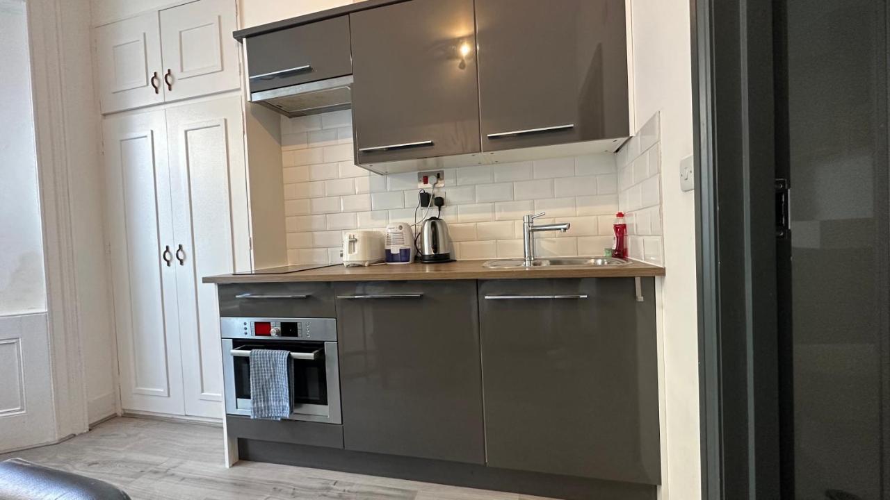 Appartement Comfortable West *