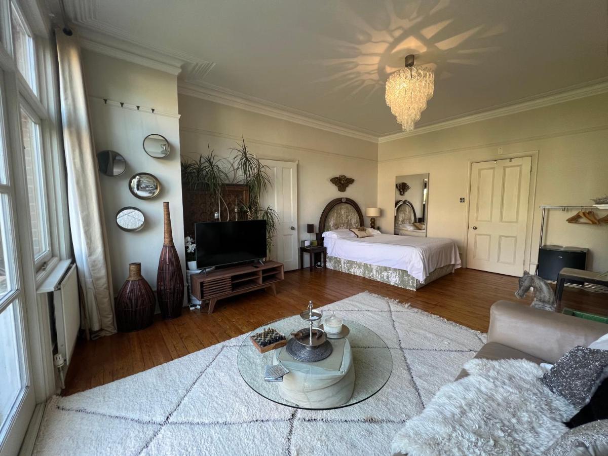 Guest house Londonhomegardens London