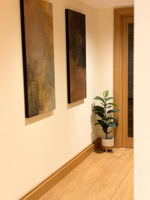 Lägenhet Luxury 2br Apt At C House Near Buckingham Palace London