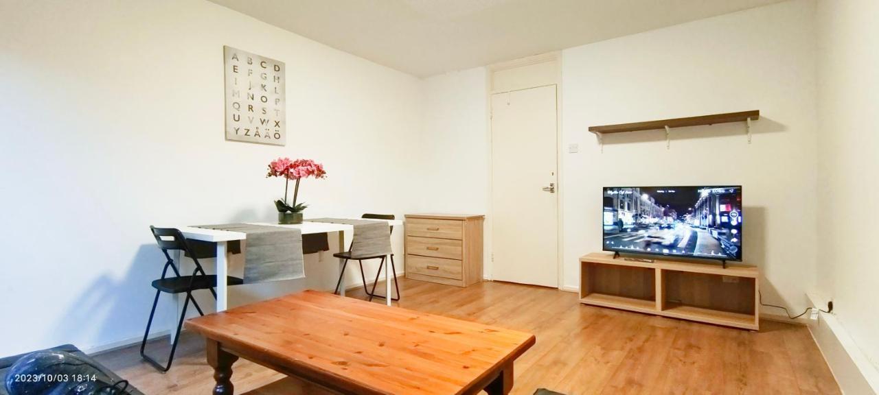 Clapham Garden Near Battersea Park *