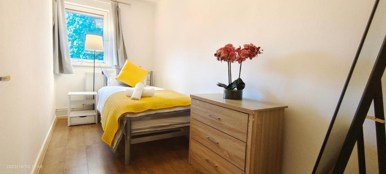 Clapham Garden Near Battersea Park London