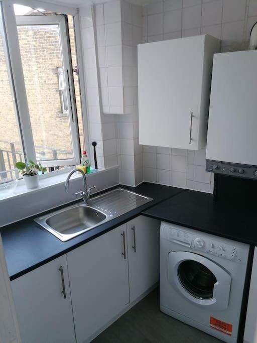 Appartamento Self Contained 2 Bedroom Flat In Southwark Londra