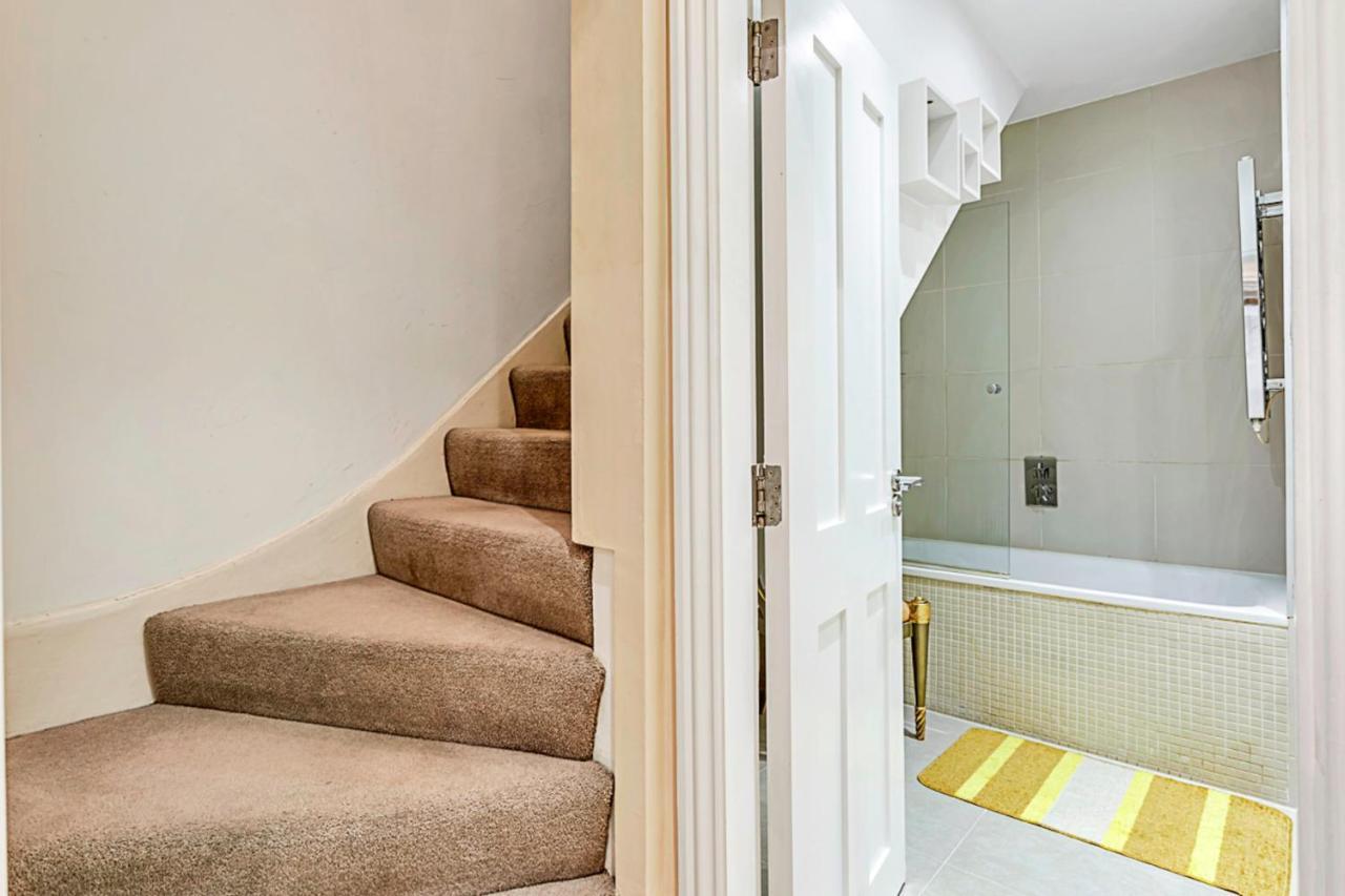 Beautiful Abode In Kensington Olympia *