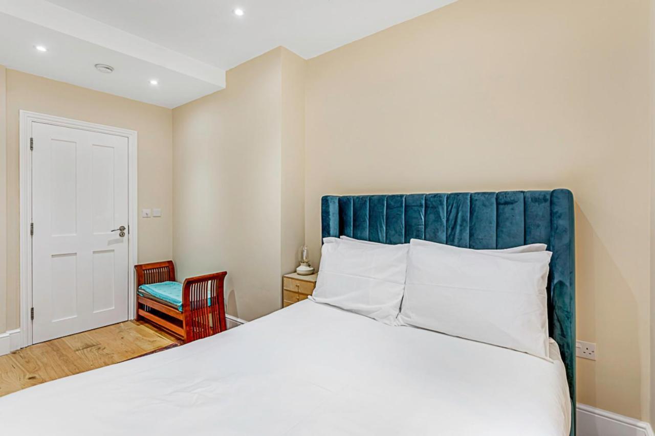 Beautiful Abode In Kensington Olympia Apartment *