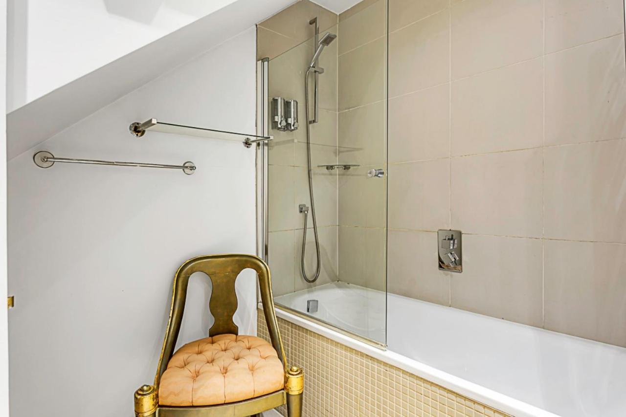 Beautiful Abode In Kensington Olympia * London