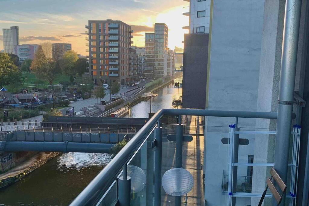 Canal * London
