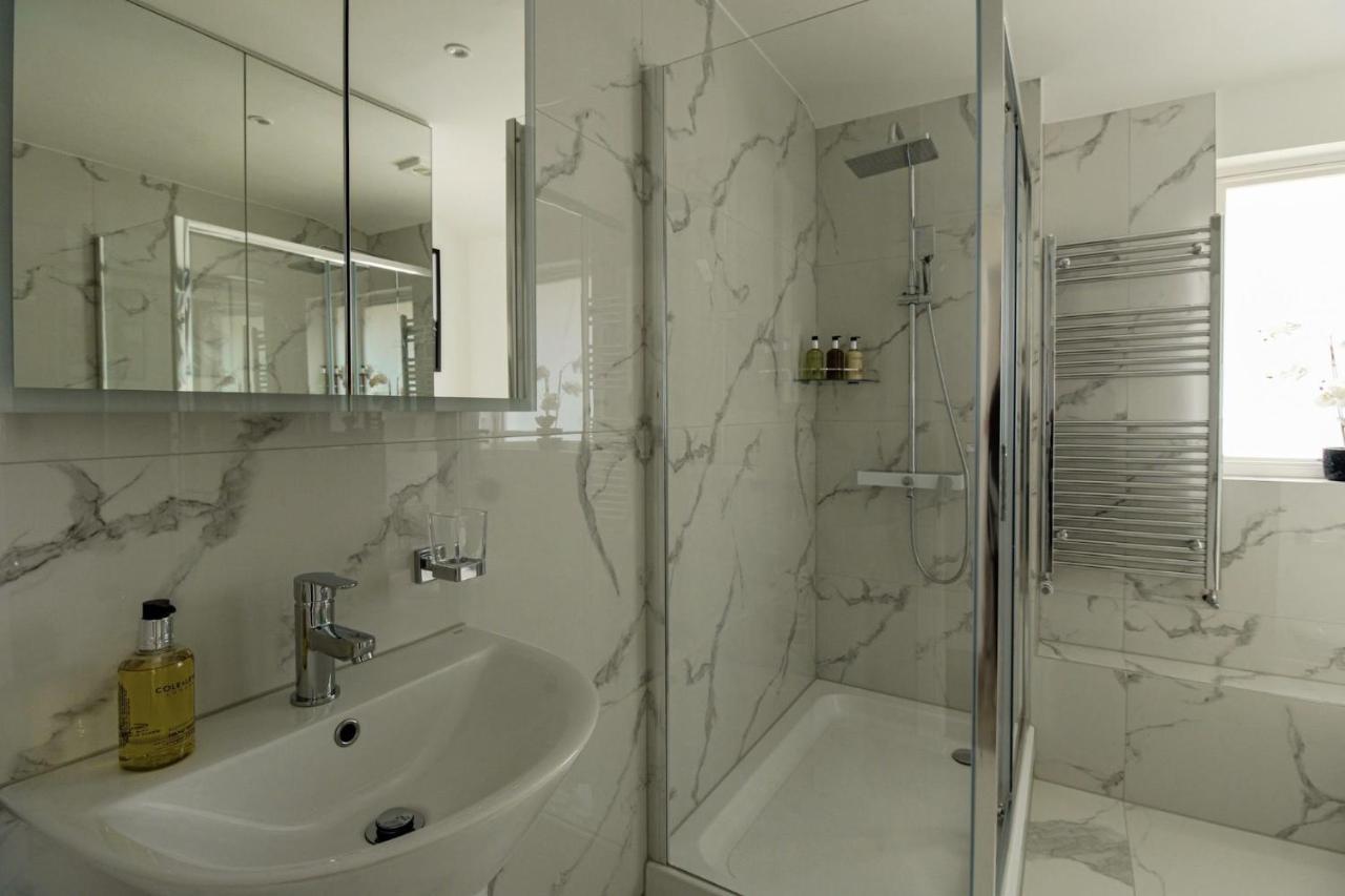 Ferienhaus Beautiful Mews House Near Natural History Museum London