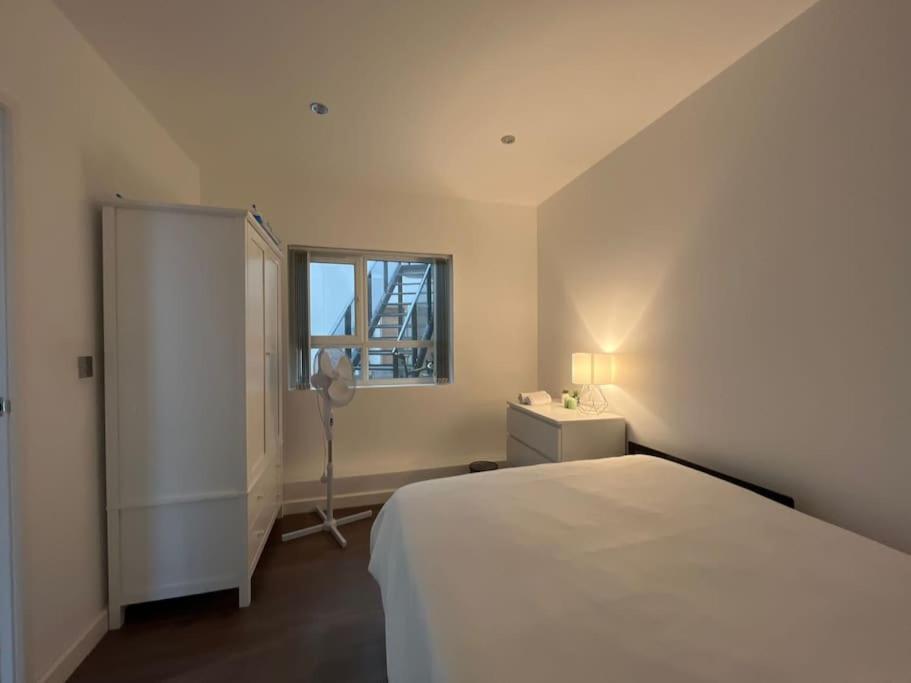 Flat 2, 417 Fulham, 2 Bedroom, 1 Bathroom Flat