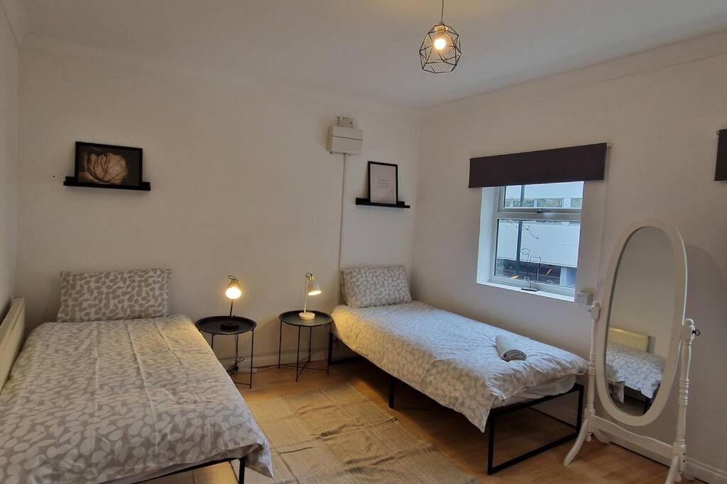 2 Bedroom Flat In Zone 2 Lnd Appartement Londres