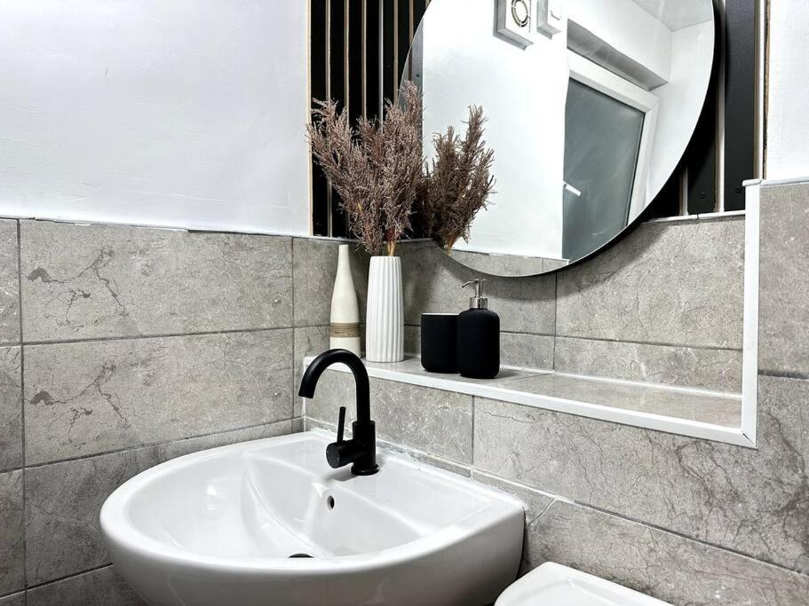 Appartement Luxury 3 Bed In *