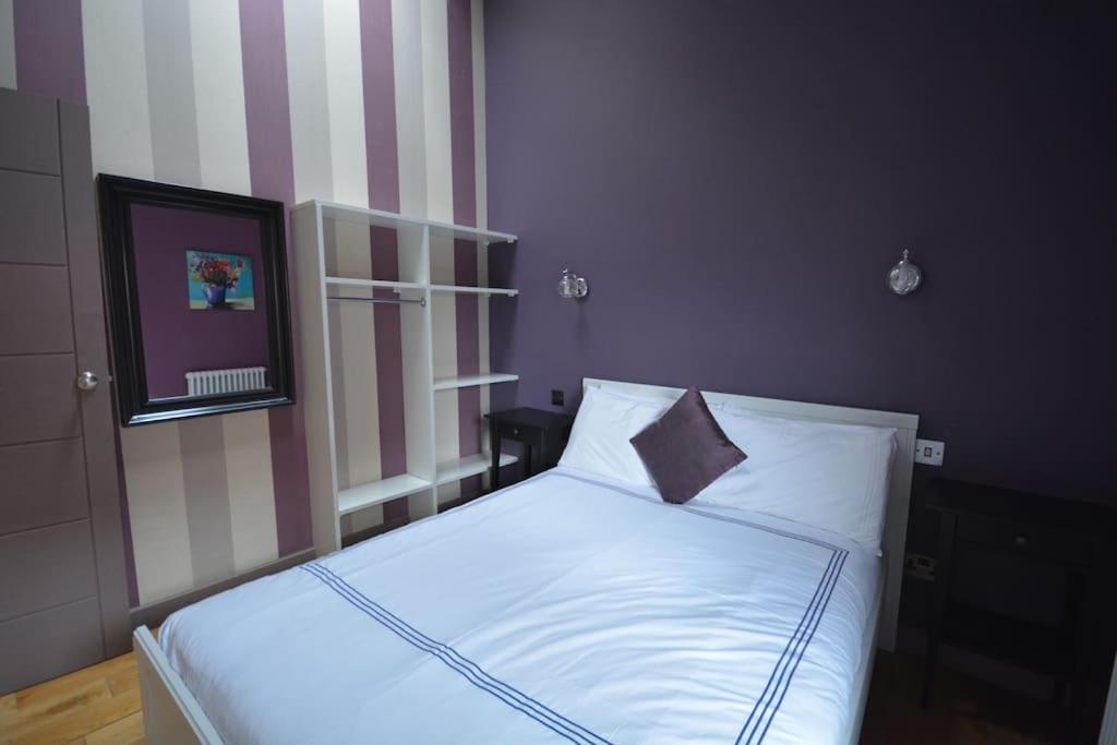 Cheerful 2 Bed With Terrace In Camden Apartment London