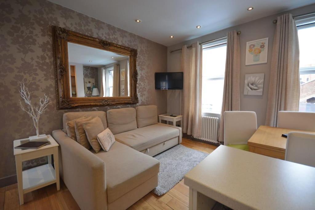Apartment Cheerful 2 Bed With Terrace In Camden