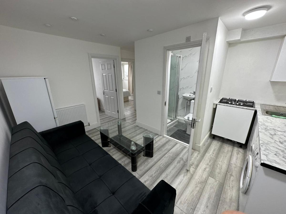 3 Bedroom Bayswater Lejlighed *