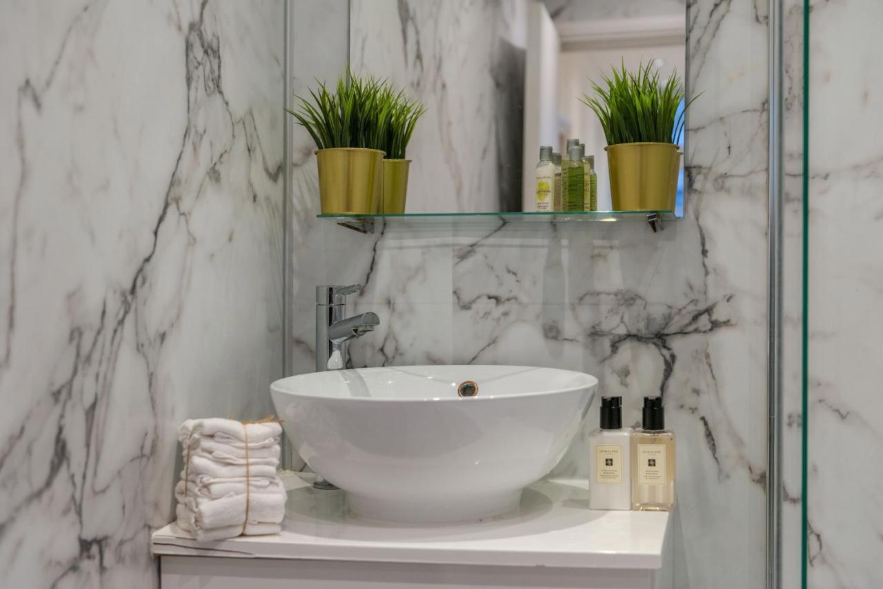 Lejlighed Three-bedroom Bliss In Town London