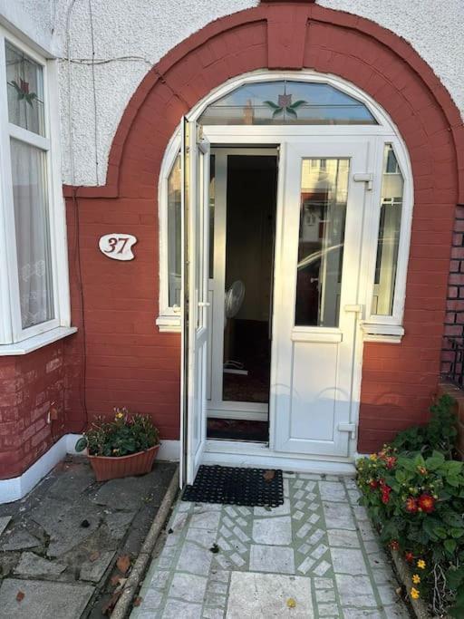 Sweet Dream 3 Apartment London
