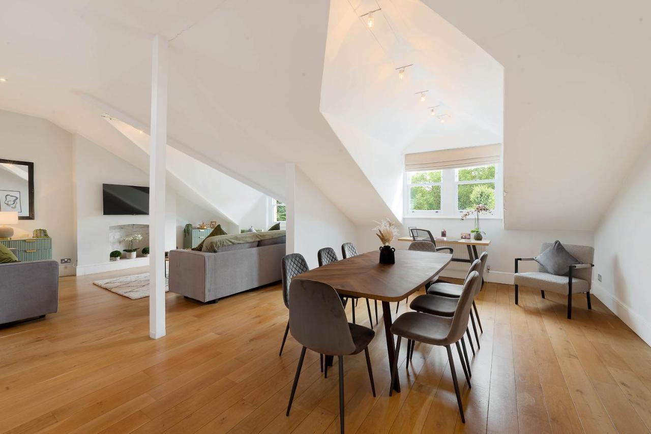 Lovely With Park Views Londra