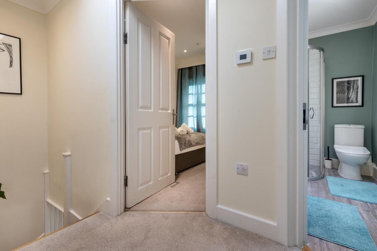 Stunning 3 Bed Townhouse Apartment