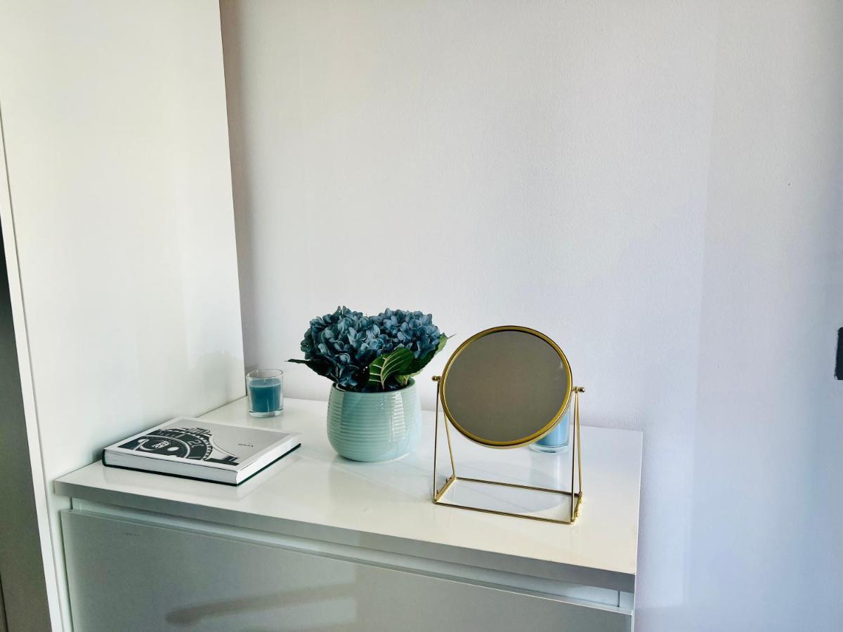 Modern Canary Studio- Wifi Londen