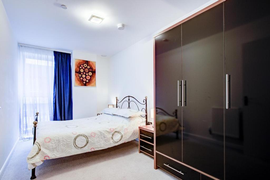 Appartement Luxury 2 Bed Flat In A New Block In East Acton