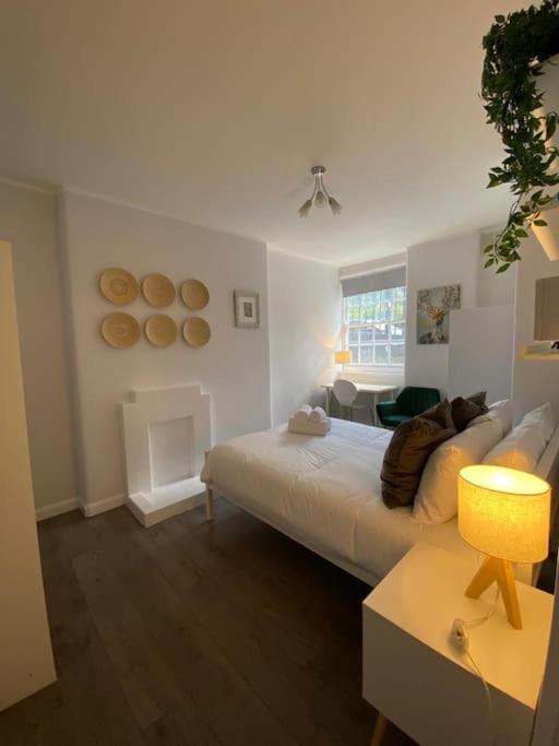 Stylish 2br Retreat In King's Cross, Londra