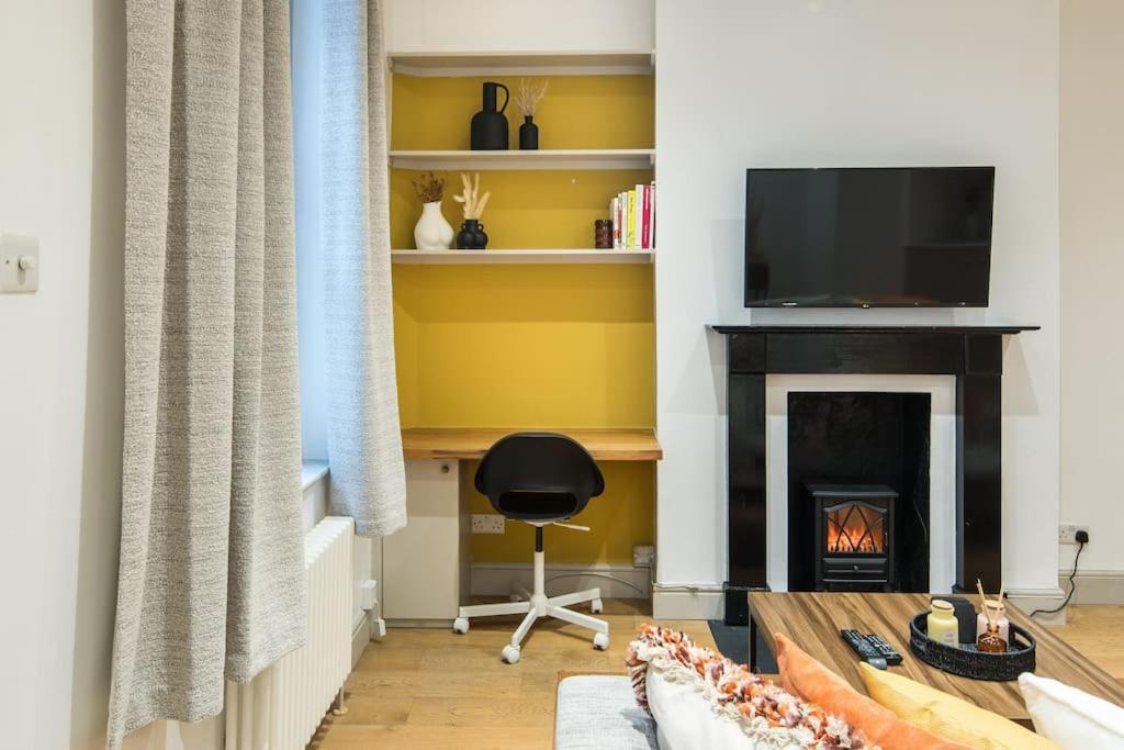 Apartment Superb Retreat Central Next Tube London