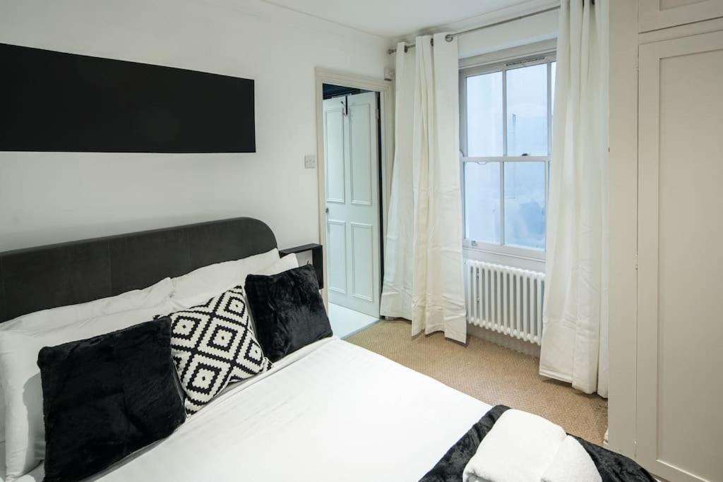 Superb Retreat Central Next Tube London
