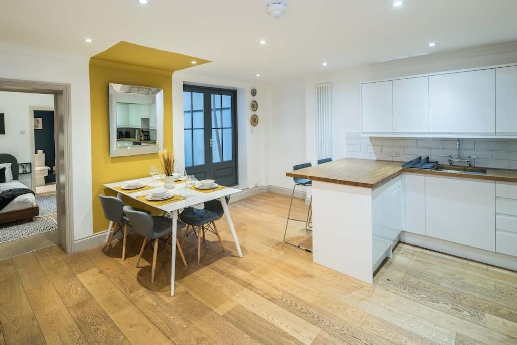 Apartment Superb Retreat Central Next Tube *